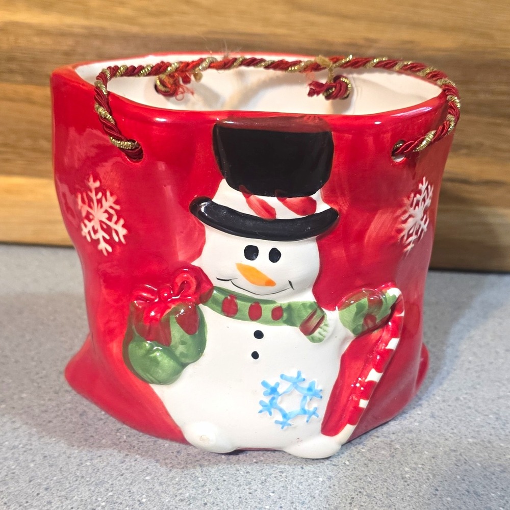 Ceramic Christmas Snowman Centerpiece, Red Glossy Pot w/ Rope Handles, 6x4in